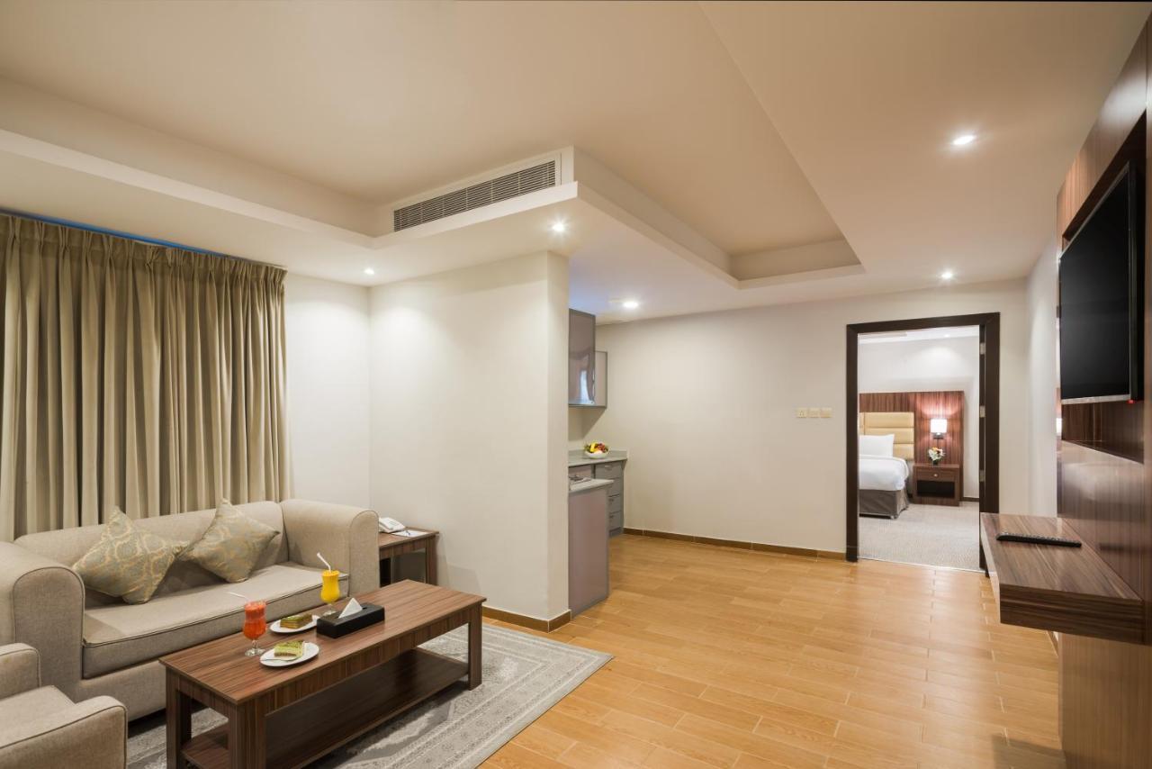 Myrtle Hotel Al Shohadaa Riyadh Bagian luar foto