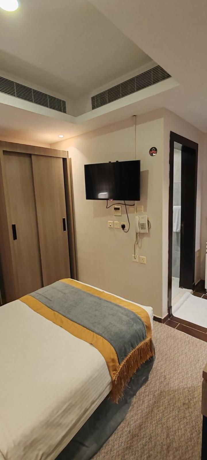 Myrtle Hotel Al Shohadaa Riyadh Bagian luar foto